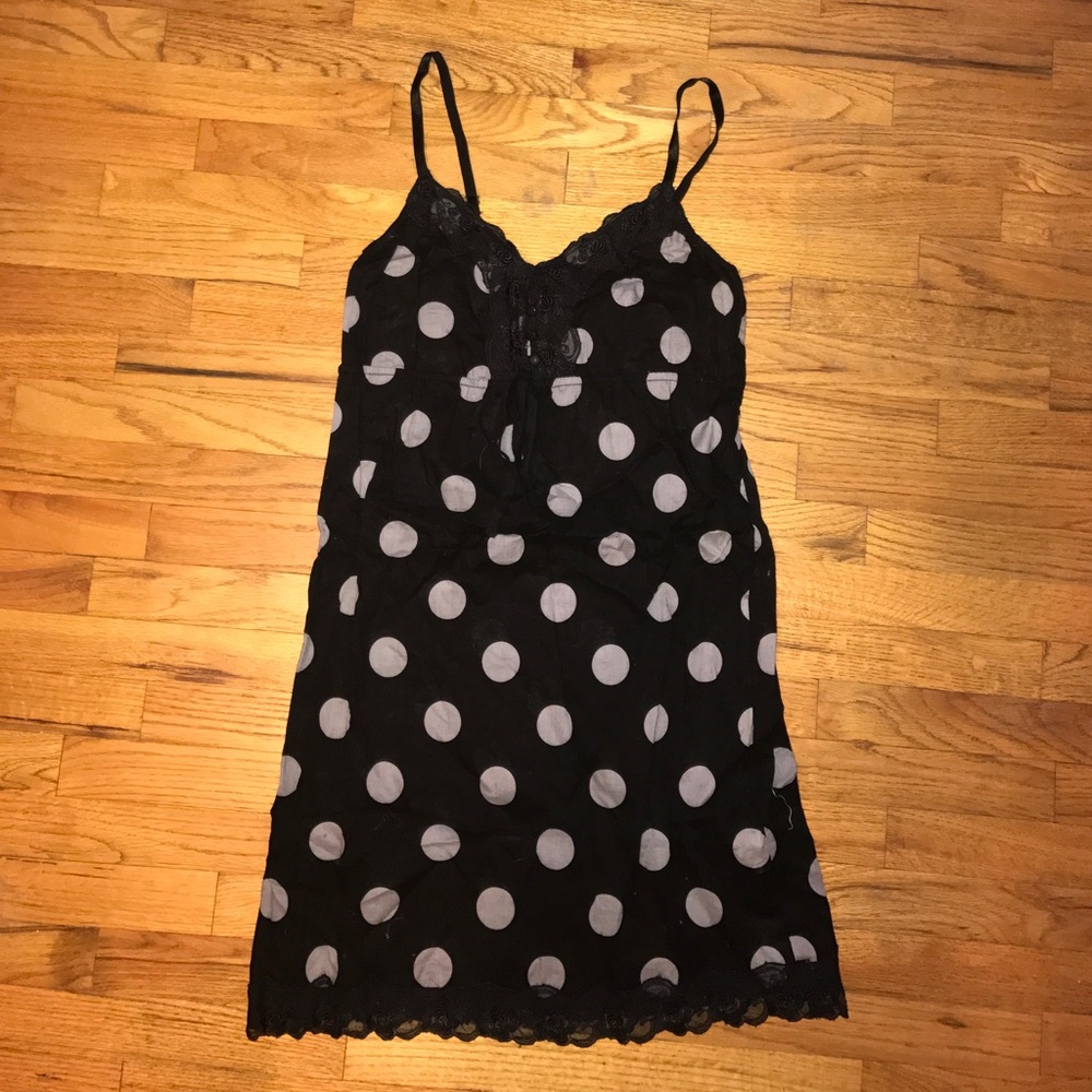 HURLEY POLKADOT MIDI DRESS SZ MEDIUM